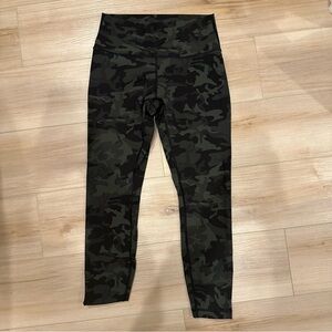 lululemon athletica Green and Black Camo High-Waisted Leggings Size 8
